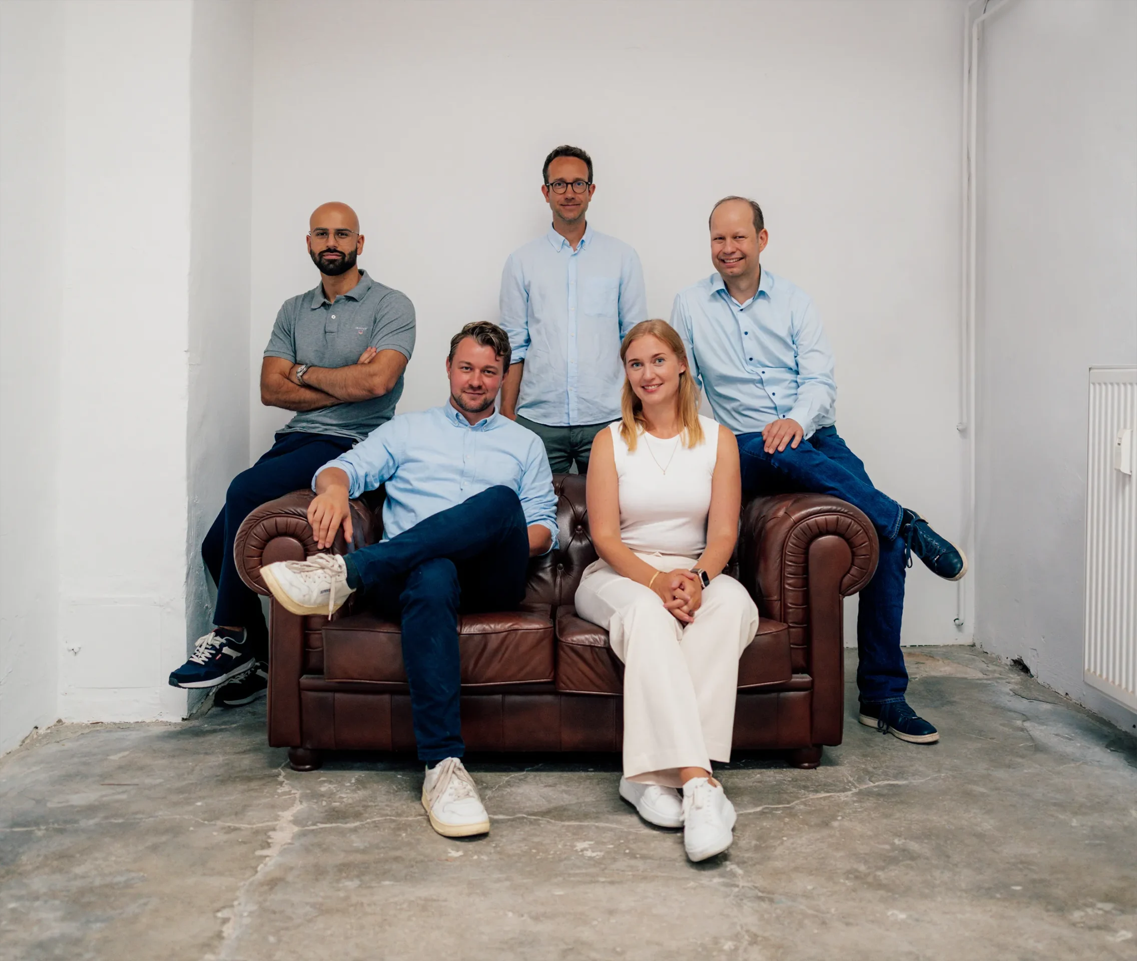 Gründerfonds Ruhr Teamfoto auf Sofa